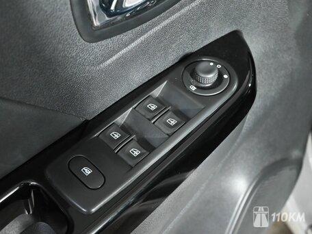 Renault, Kaptur, 2000, 143, бензин, внедорожник, автомат, полный привод, среднее состояние, левый, серебряный, 1 790 000 ₽