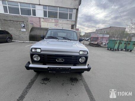 ВАЗ (Lada), Niva Legend, 1700, 83, бензин, внедорожник, механика, полный привод, отличное состояние, левый, серебряный, 1 119 000 ₽